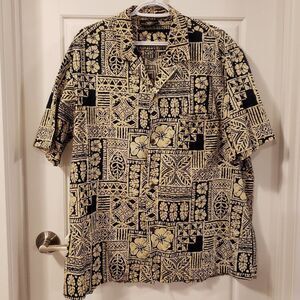 Royal Creation Mens Beige Navy Blue Flowered Short Sleeve Pocket Hawaiian Shirt